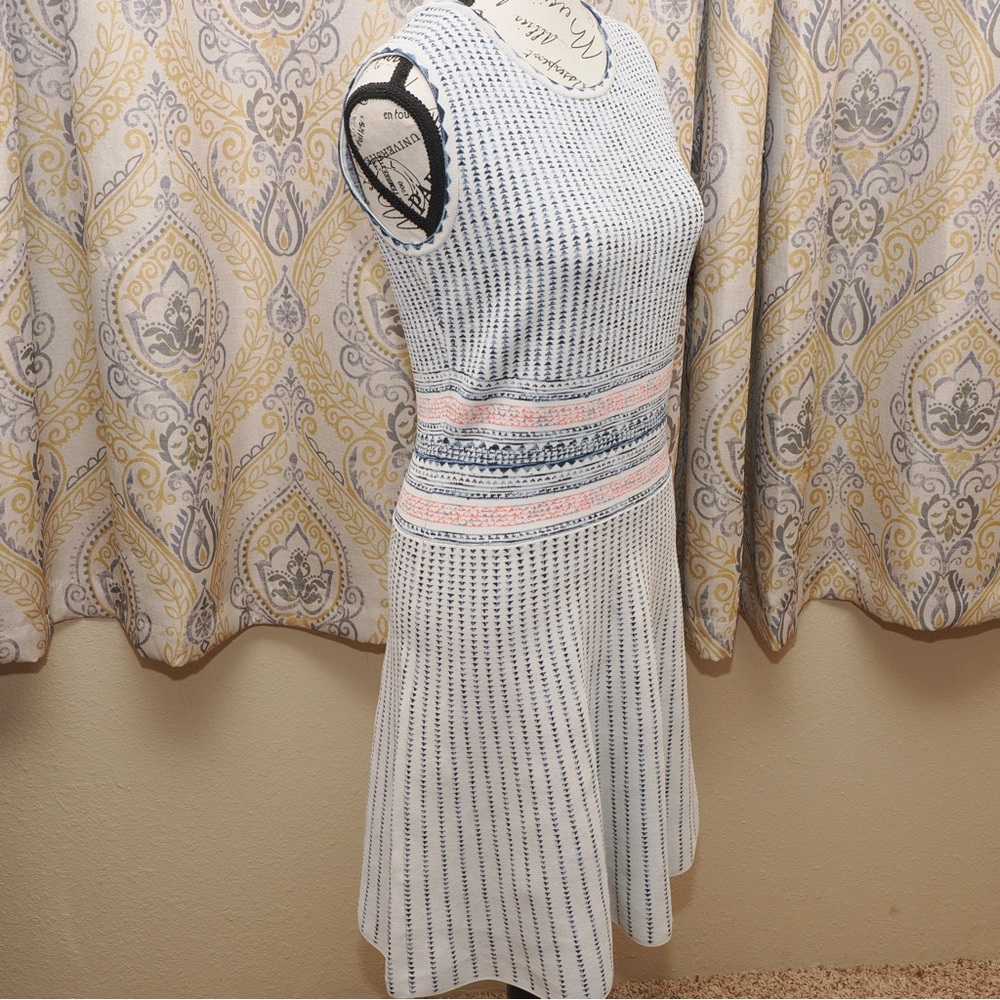 BCBGMax Azria ‘Wilma’ Sleeveless Dress in Haze Combo - Size Small - Picture 3 of 11